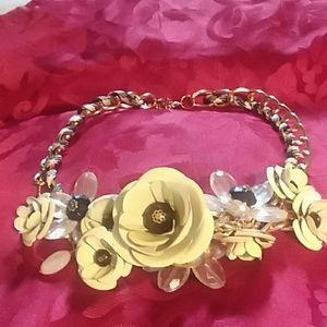 A beautiful costumel necklace!